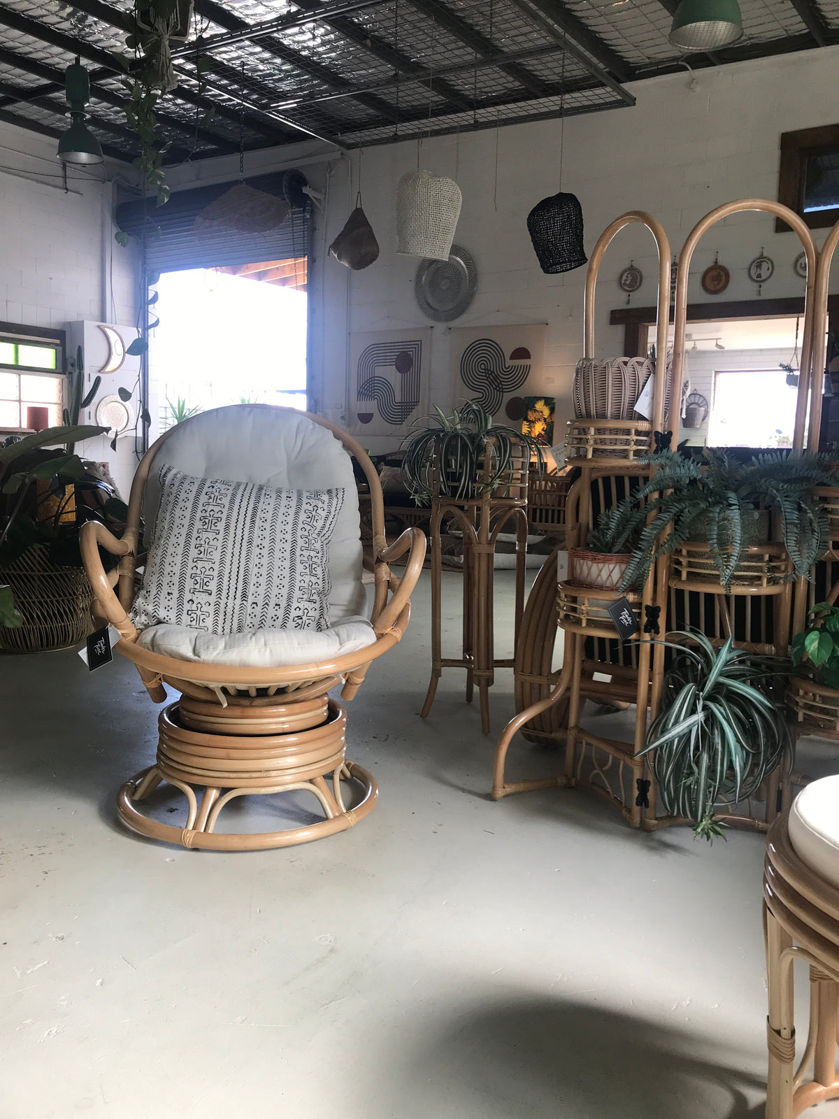 Chairs, Benches & Seating Trader Trove