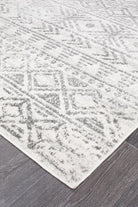 Oasis Ismail White Grey Rustic Rug